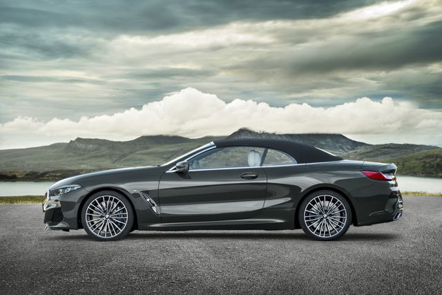 Bmw 8 Series Convertible foto 20