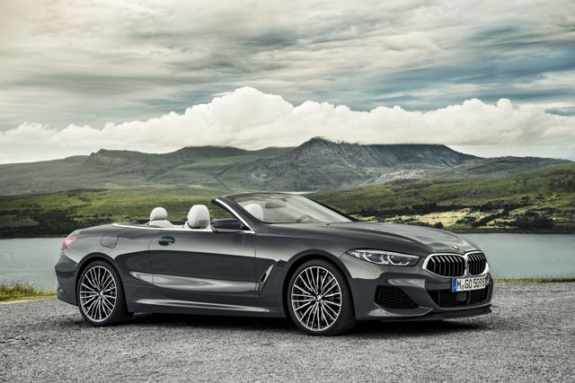 Bmw 8 Series Convertible foto 25