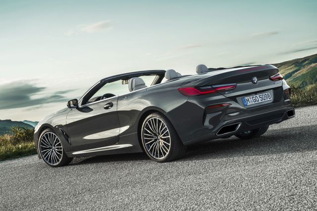 Bmw 8 Series Convertible foto 34