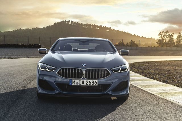 Bmw 8 Series Coupe foto 2