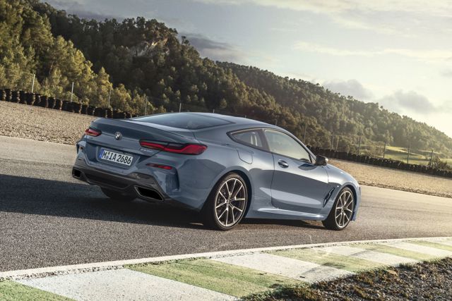 Bmw 8 Series Coupe foto 3