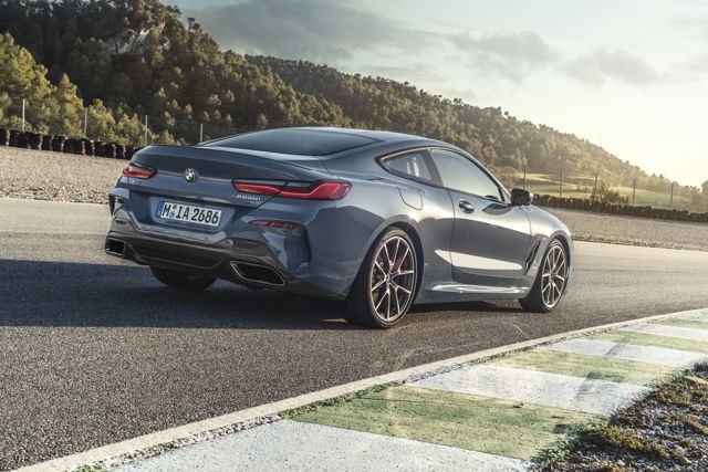 Bmw 8 Series Coupe foto 4