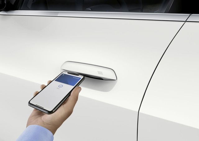 Bmw I4 Foto 7