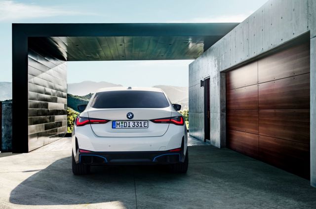 Bmw I4 Foto 12