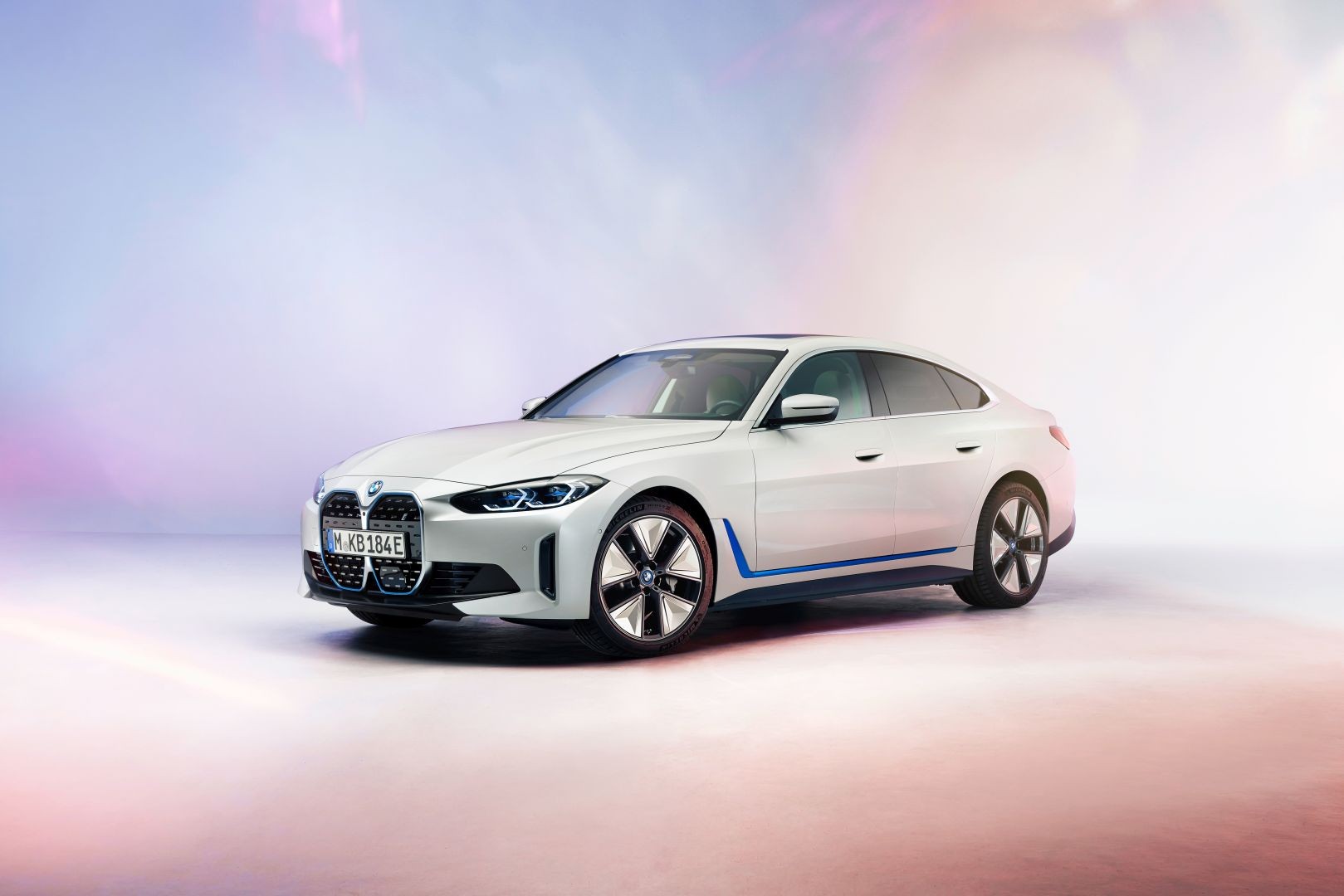Bmw I4 photo 2