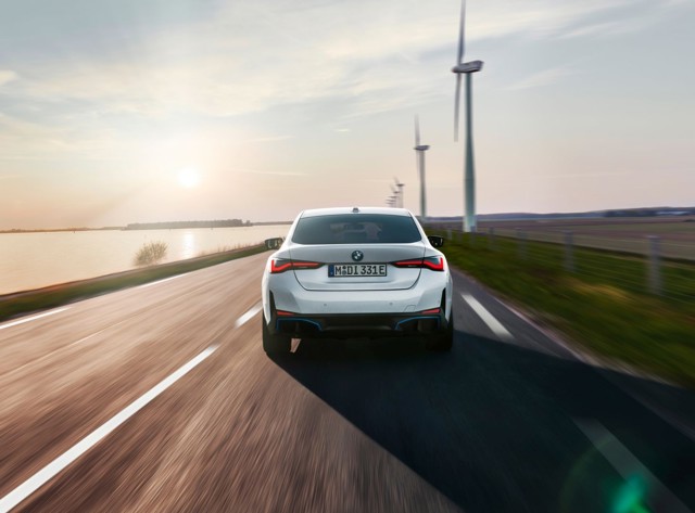 Bmw I4 Foto 14
