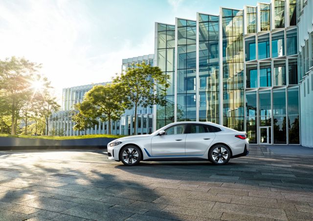 Bmw I4 Foto 15