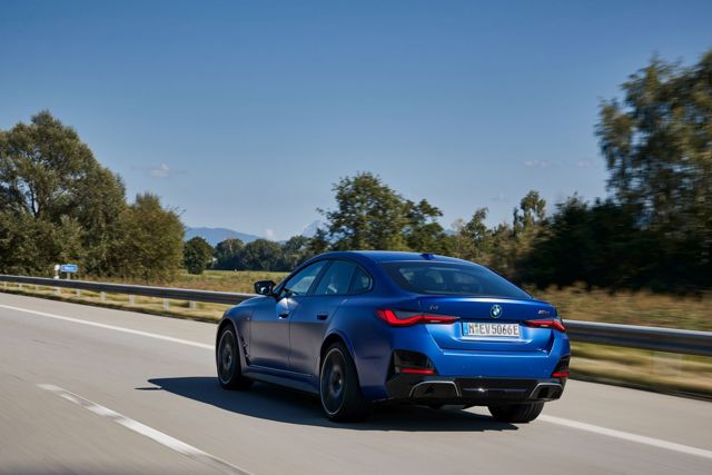Bmw I4 Foto 40
