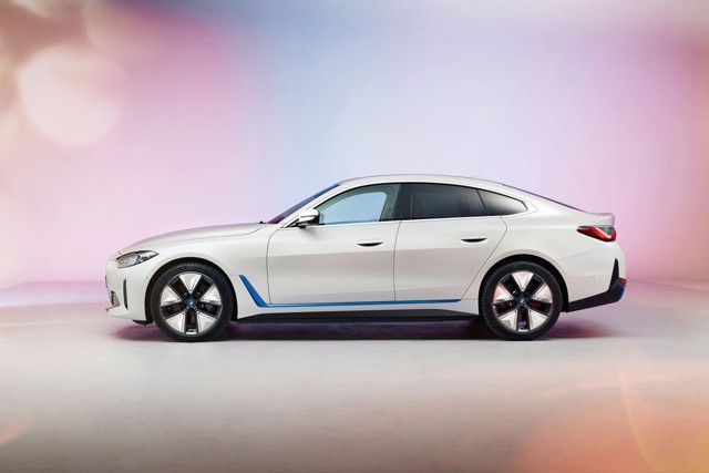 Bmw I4 Foto 6