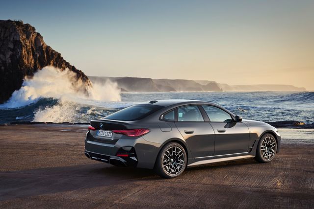 Bmw I4 photo 20