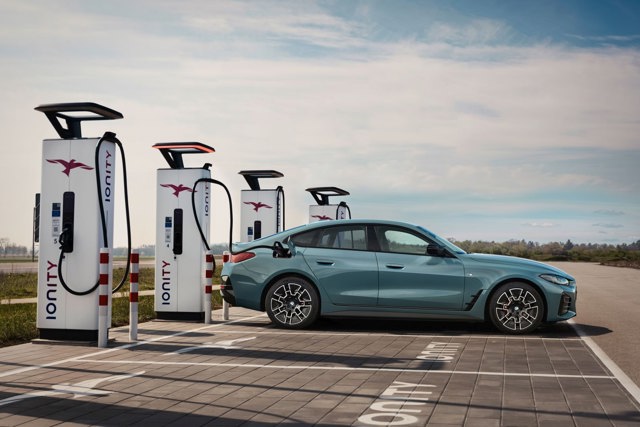 Bmw I4 photo 34