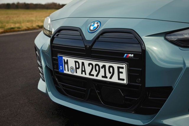 Bmw I4 photo 40