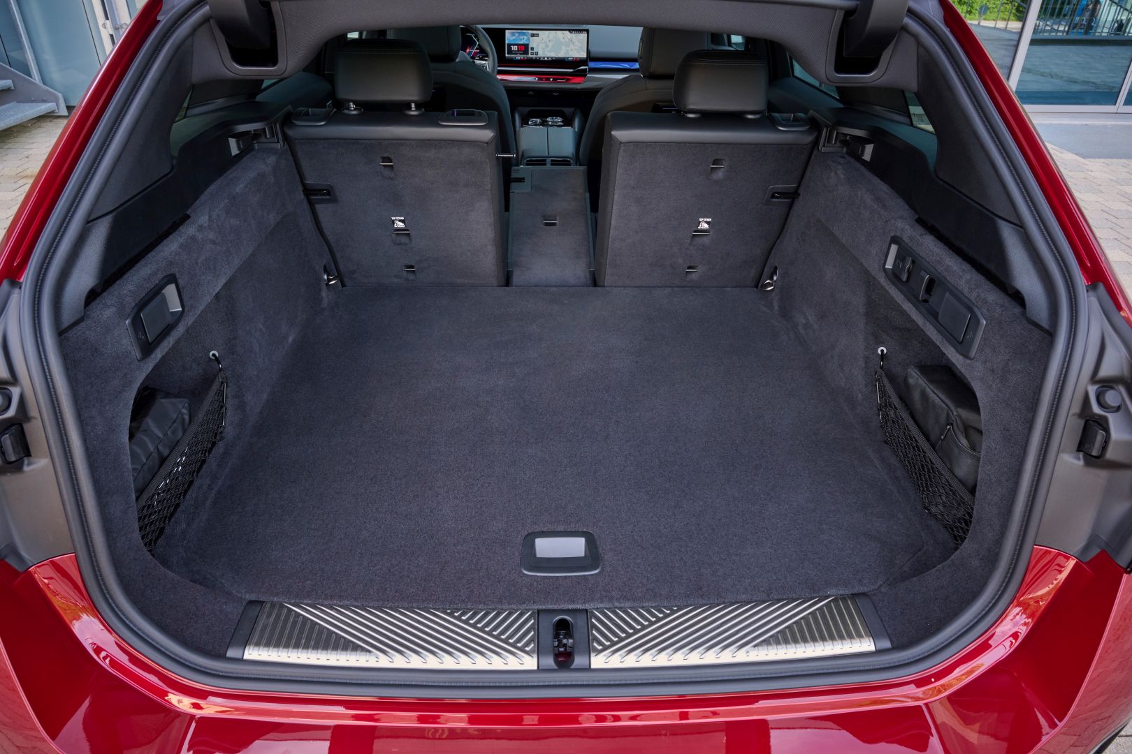 Bmw I5 Touring photo 288