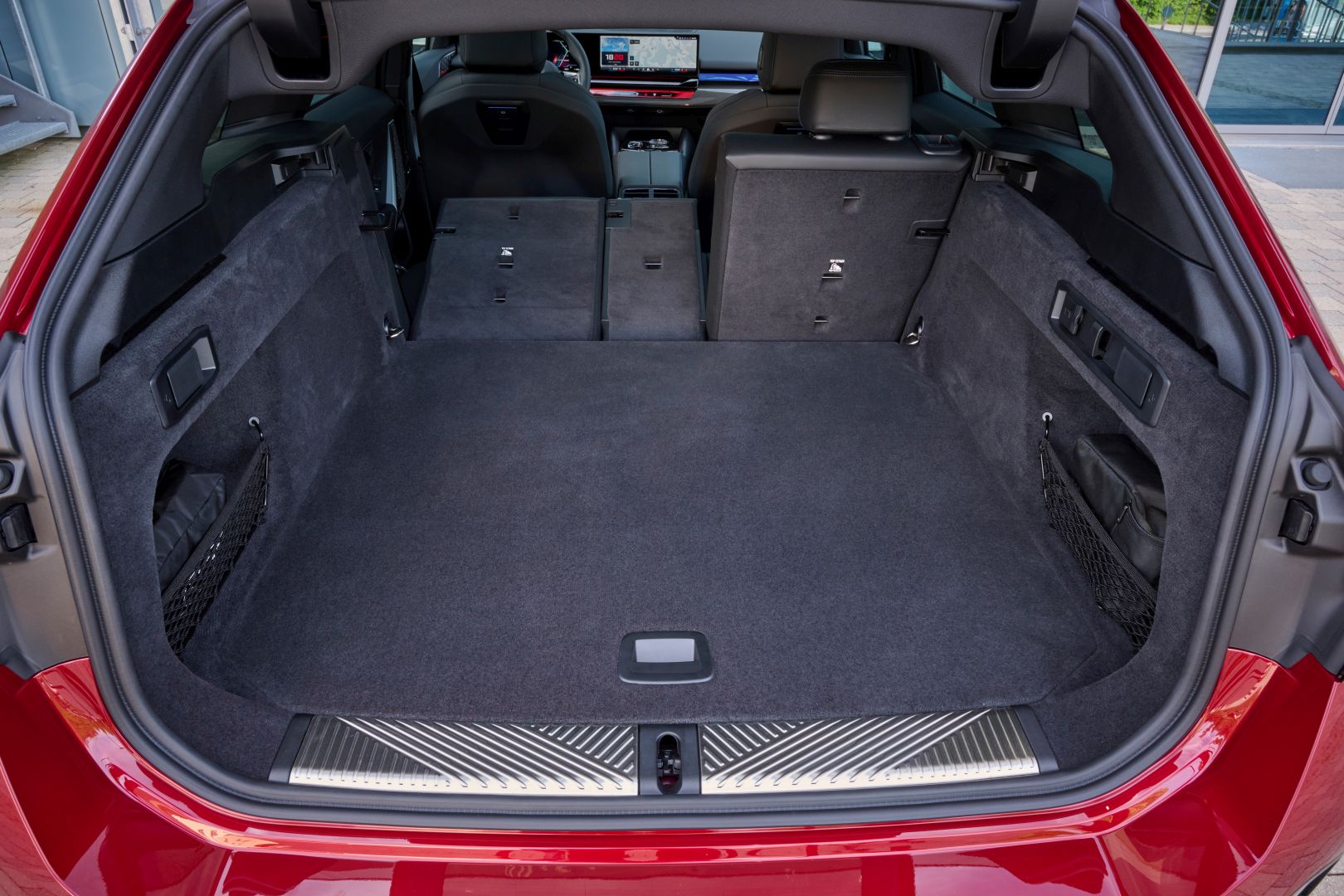 Bmw I5 Touring photo 289