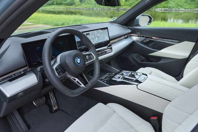 Bmw I5 Touring Foto 300