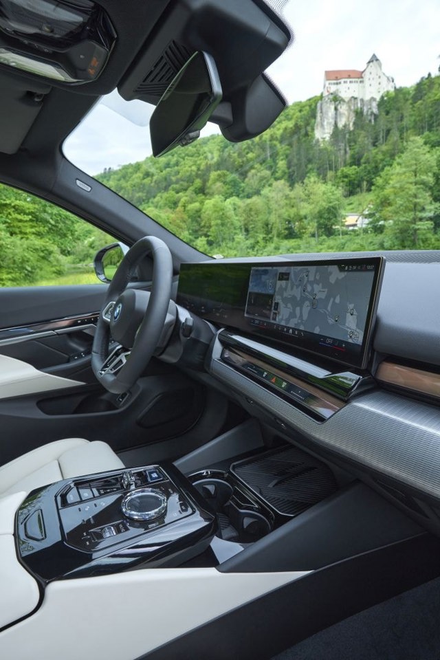 Bmw I5 Touring Foto 303