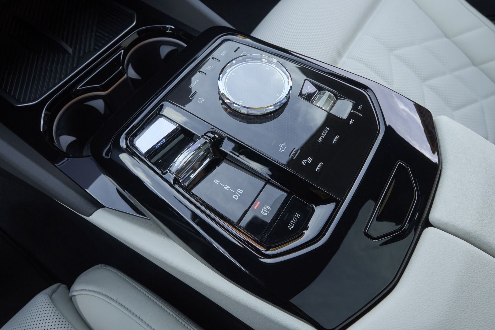 Bmw I5 Touring photo 304