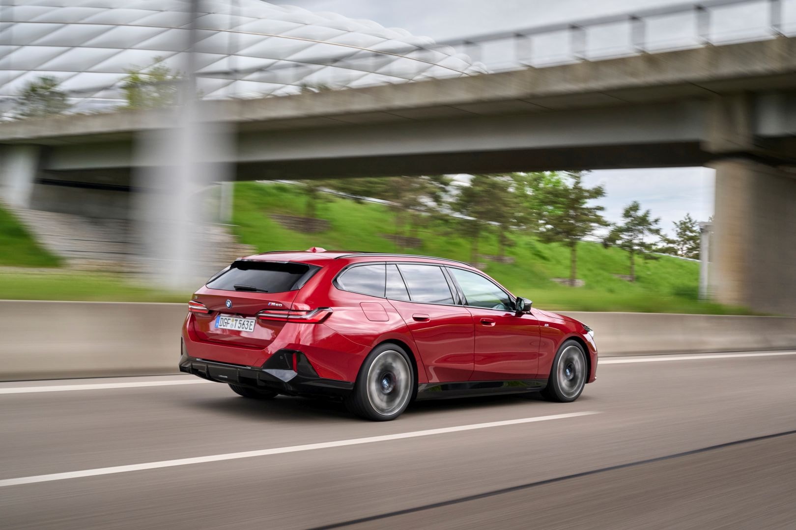 Bmw I5 Touring photo 121