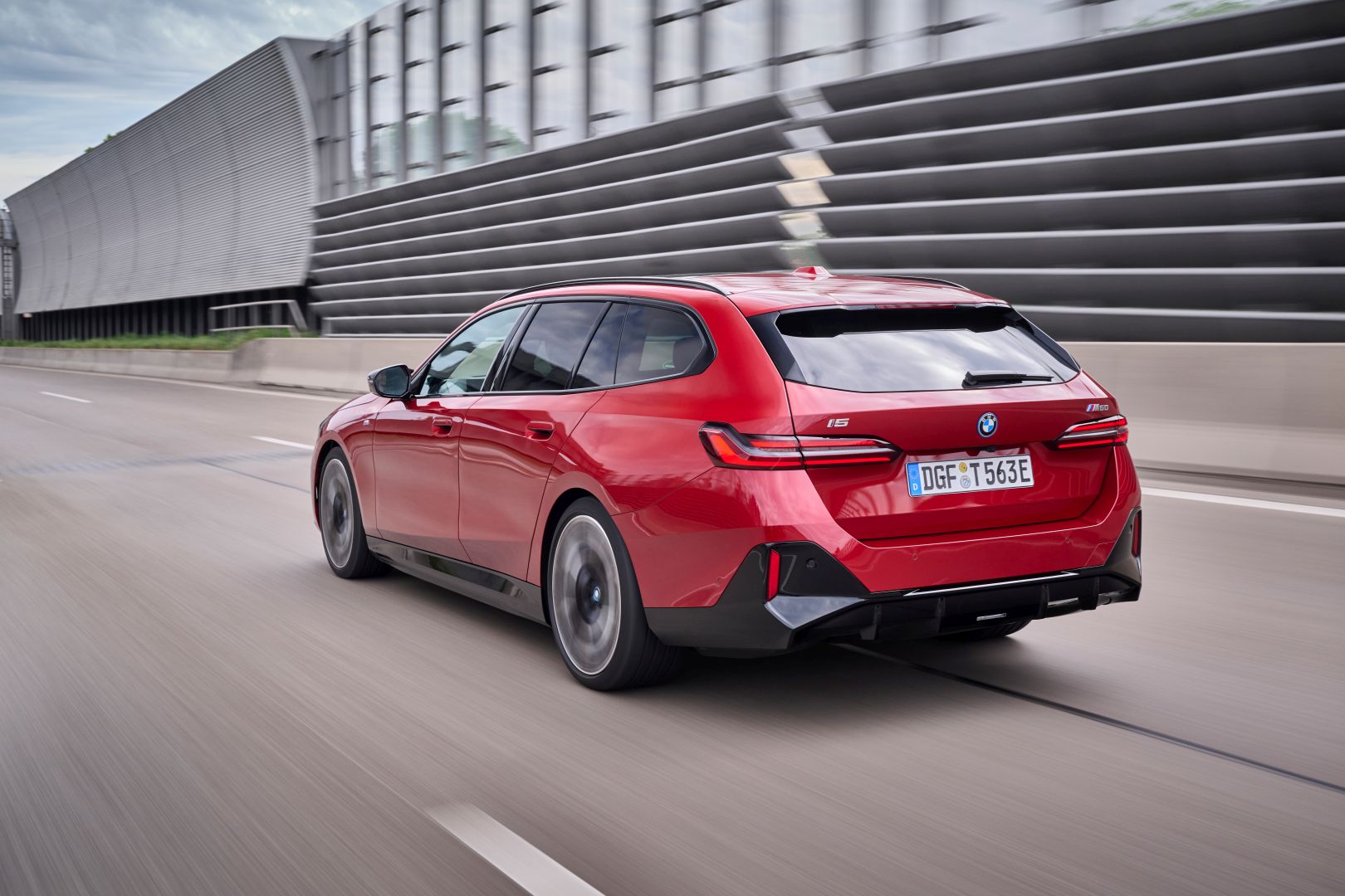 Bmw I5 Touring photo 123