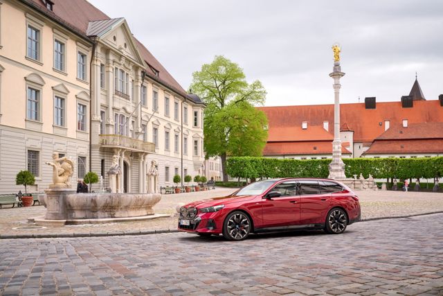 Bmw I5 Touring Foto 143