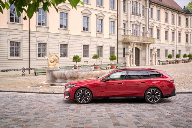 Bmw I5 Touring Foto 144
