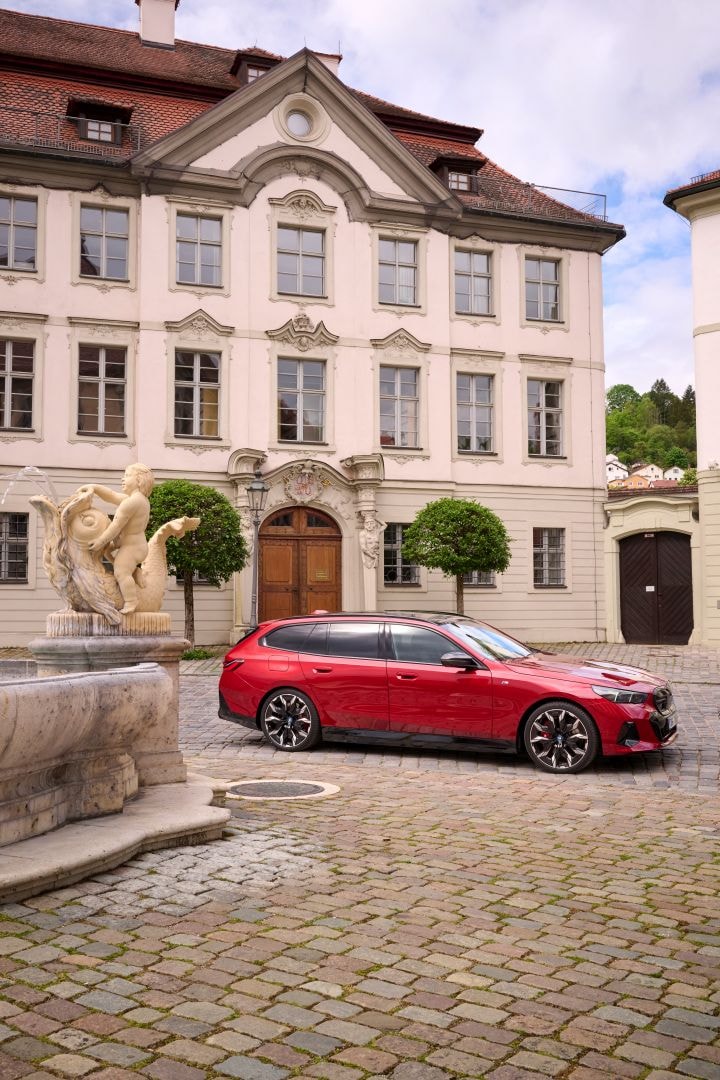 Bmw I5 Touring photo 146