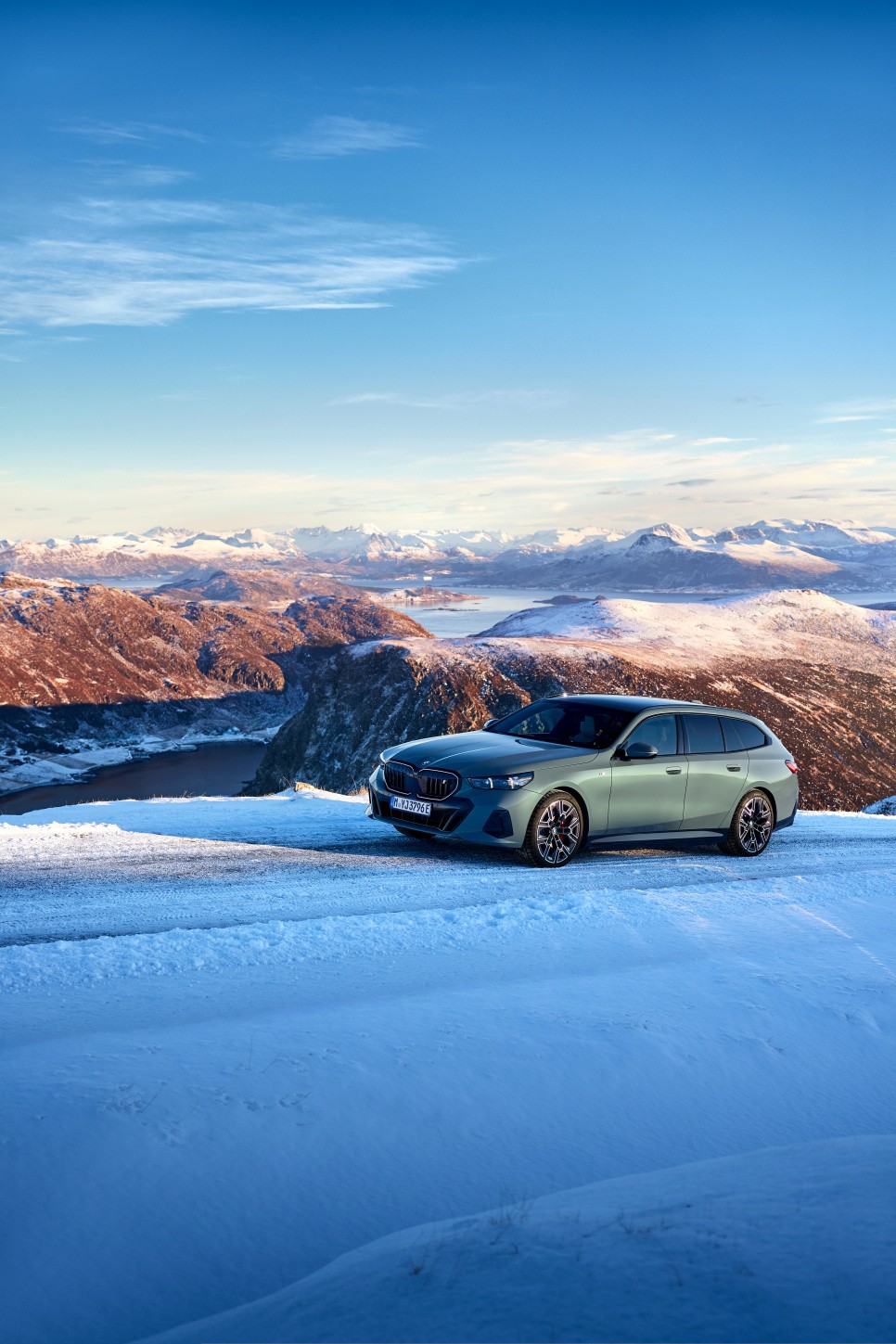 Bmw I5 Touring photo 12