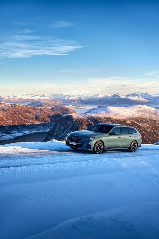 Bmw I5 Touring Foto 12