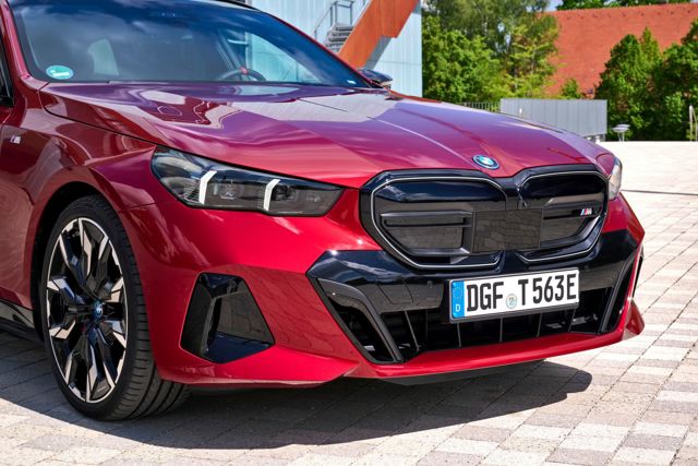 Bmw I5 Touring Foto 171