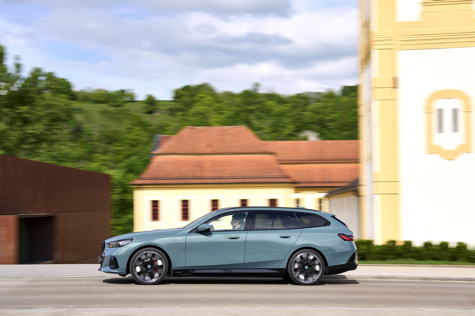 Bmw I5 Touring photo 183