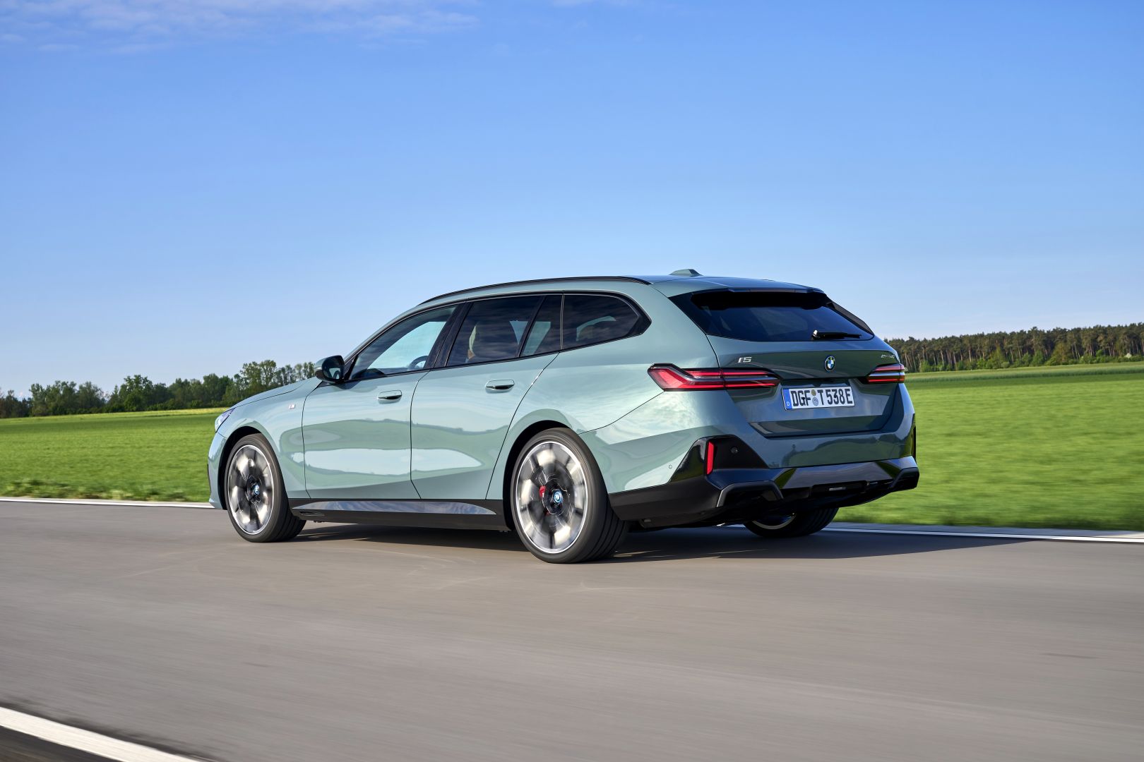 Bmw I5 Touring photo 206