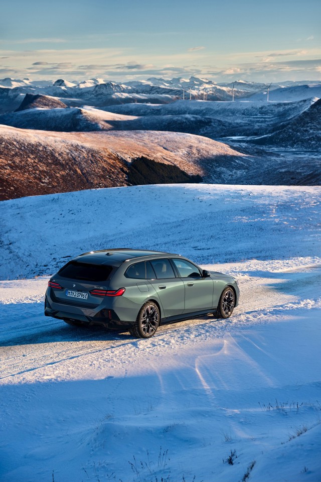 Bmw I5 Touring Foto 16