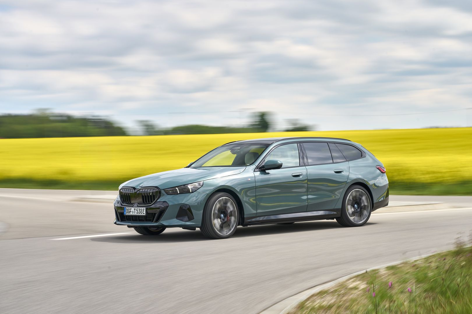 Bmw I5 Touring photo 212