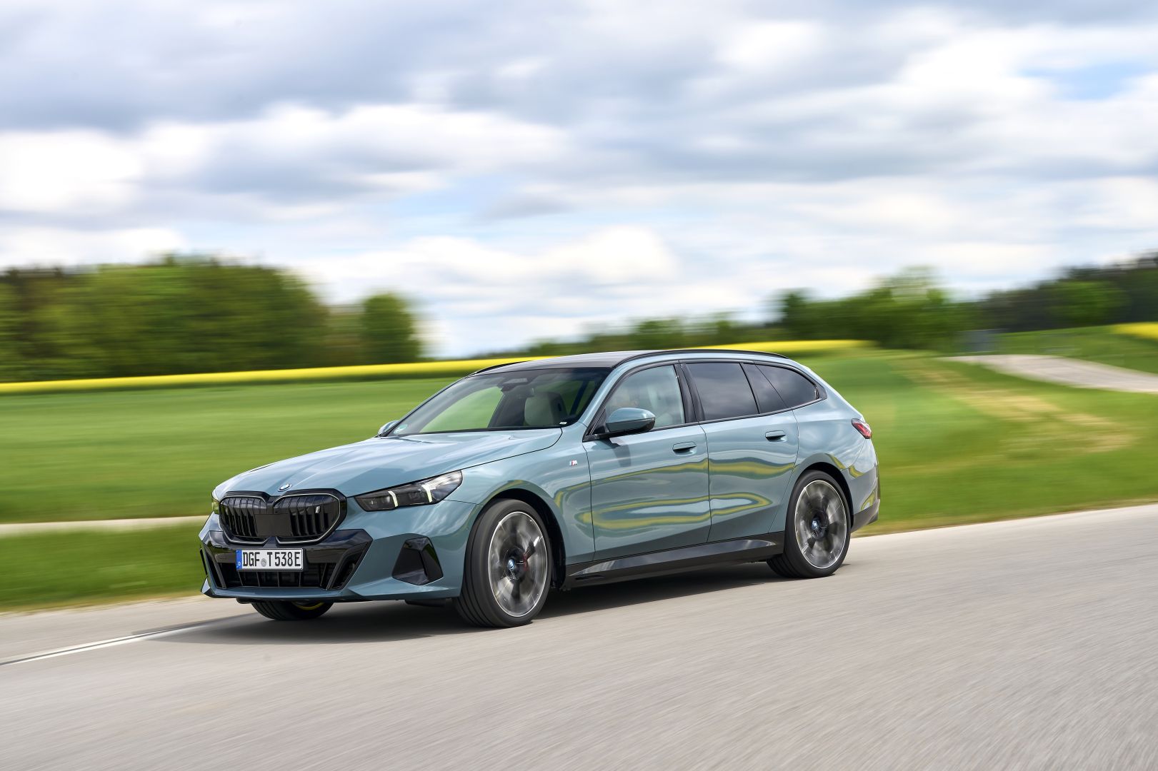 Bmw I5 Touring photo 213