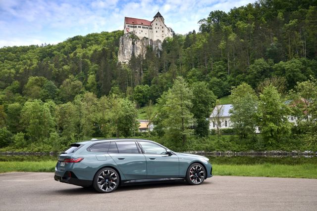 Bmw I5 Touring Foto 221