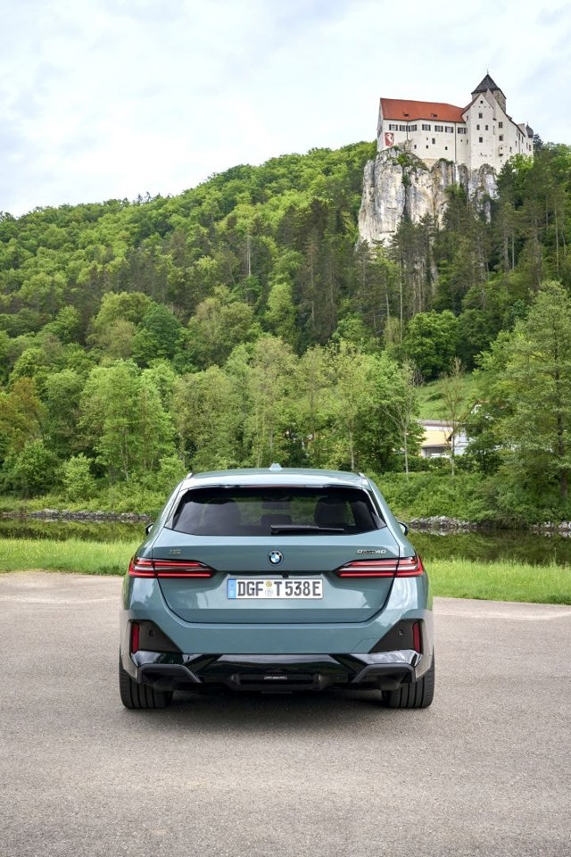Bmw I5 Touring Foto 225