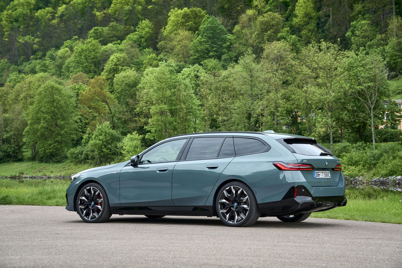 Bmw I5 Touring photo 228