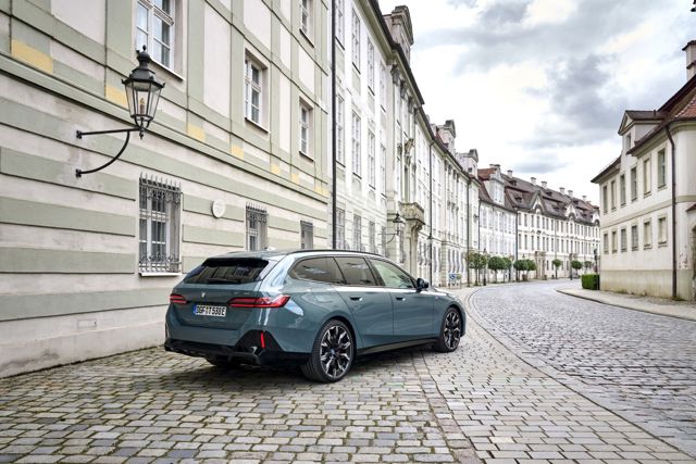 Bmw I5 Touring Foto 230