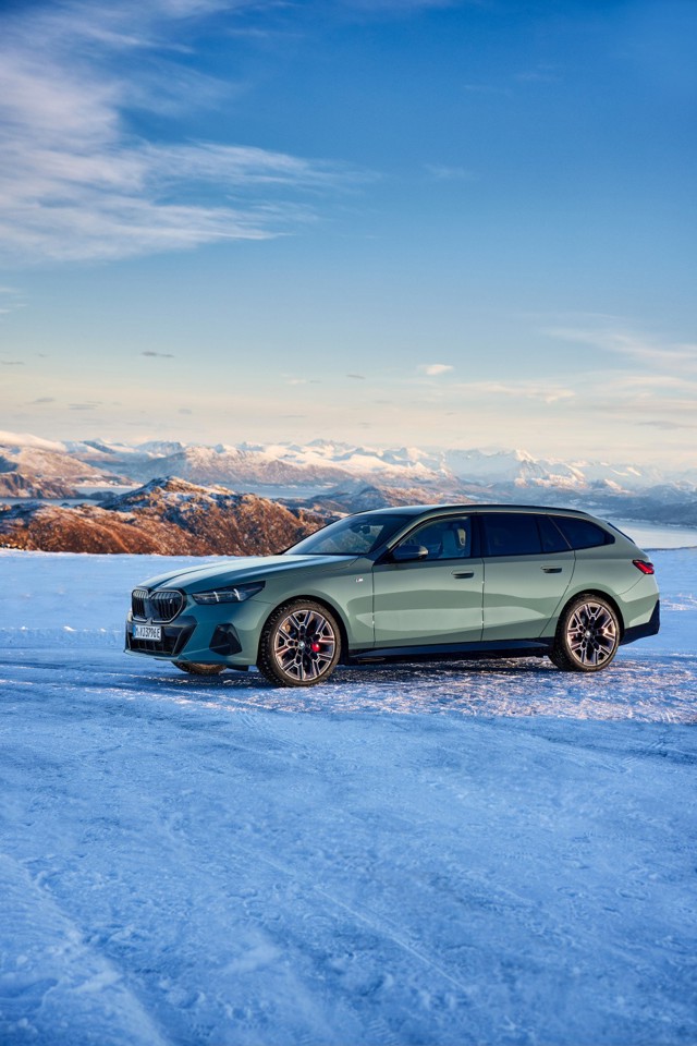 Bmw I5 Touring Foto 18