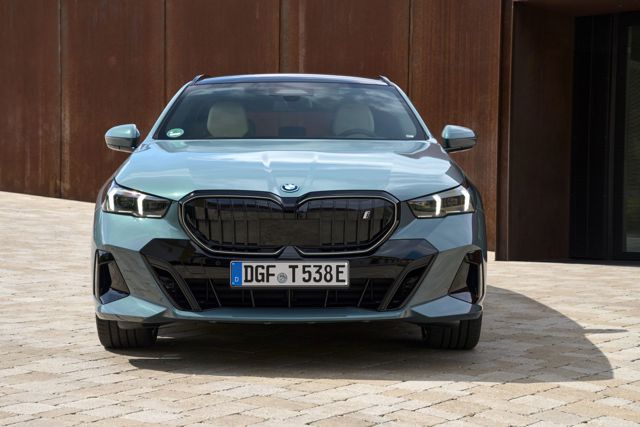 Bmw I5 Touring Foto 239