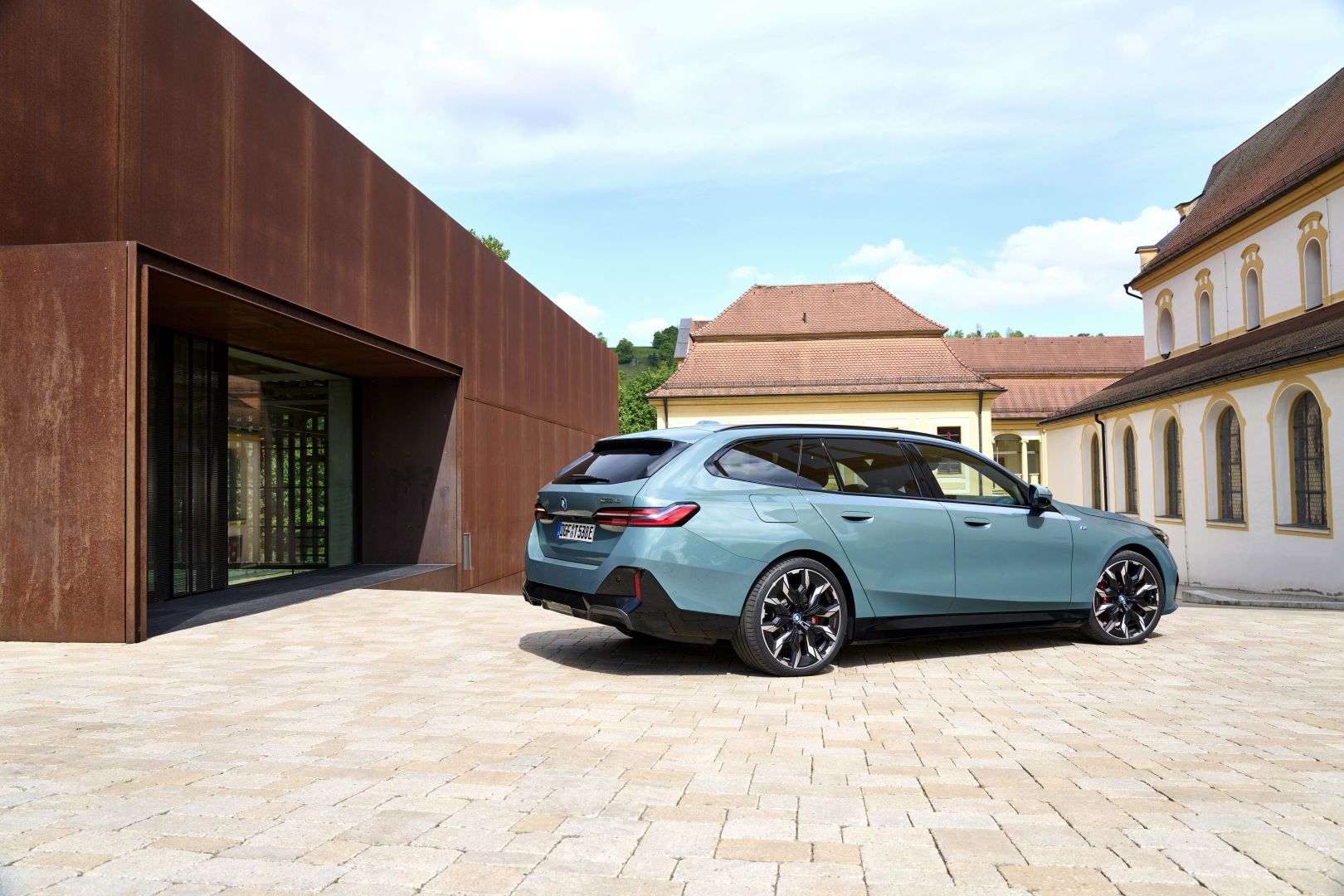 Bmw I5 Touring photo 244