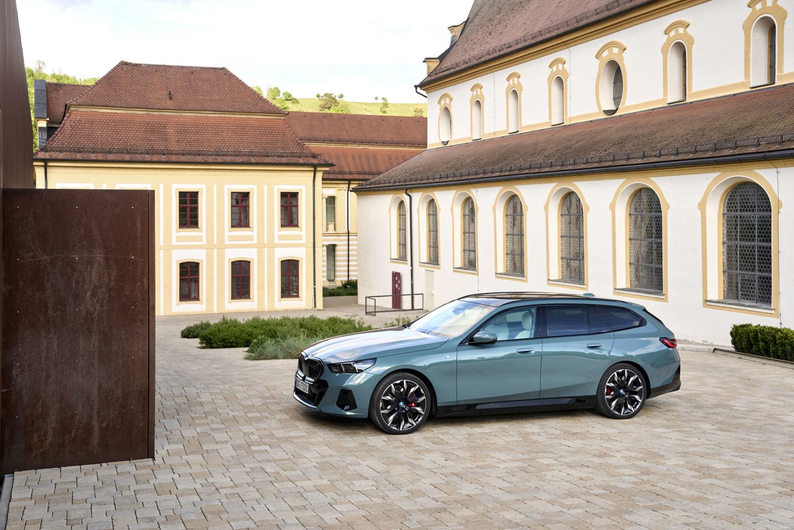 Bmw I5 Touring photo 247