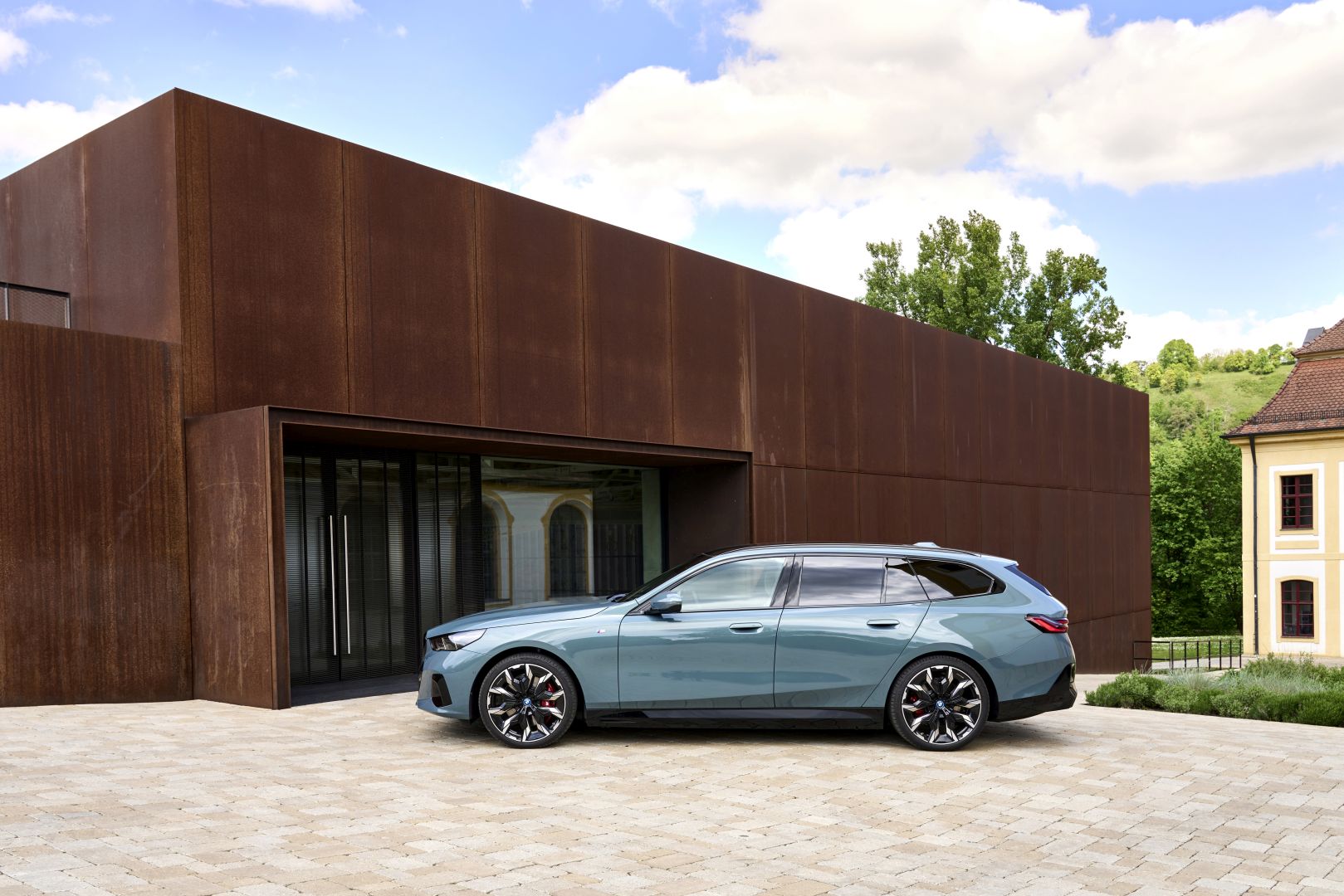 Bmw I5 Touring photo 248