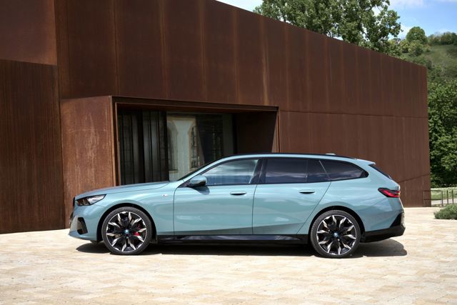 Bmw I5 Touring Foto 250