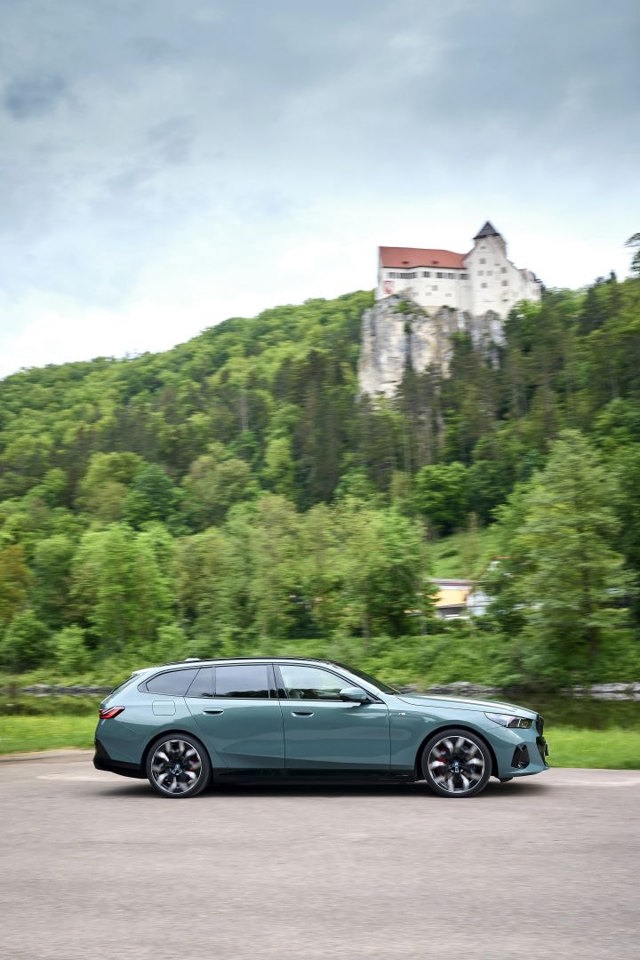 Bmw I5 Touring Foto 253