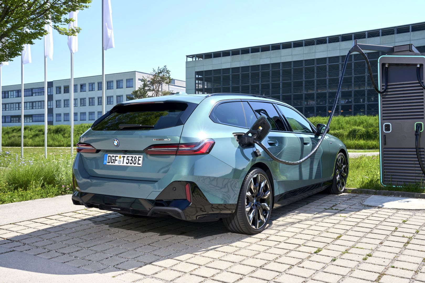 Bmw I5 Touring photo 255