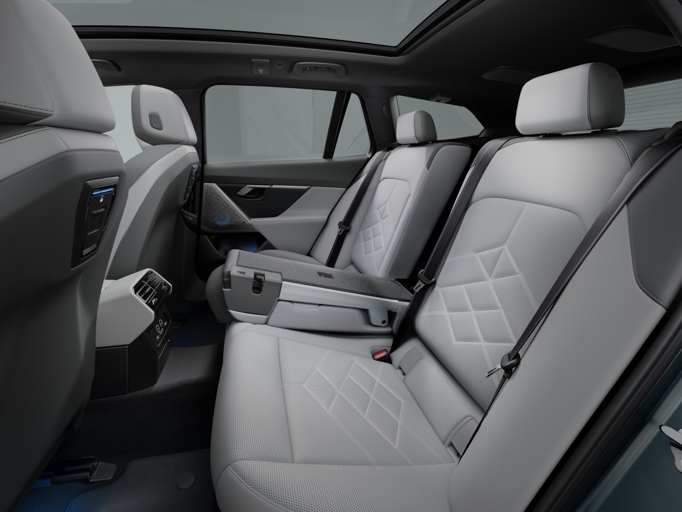 Bmw I5 Touring photo 270