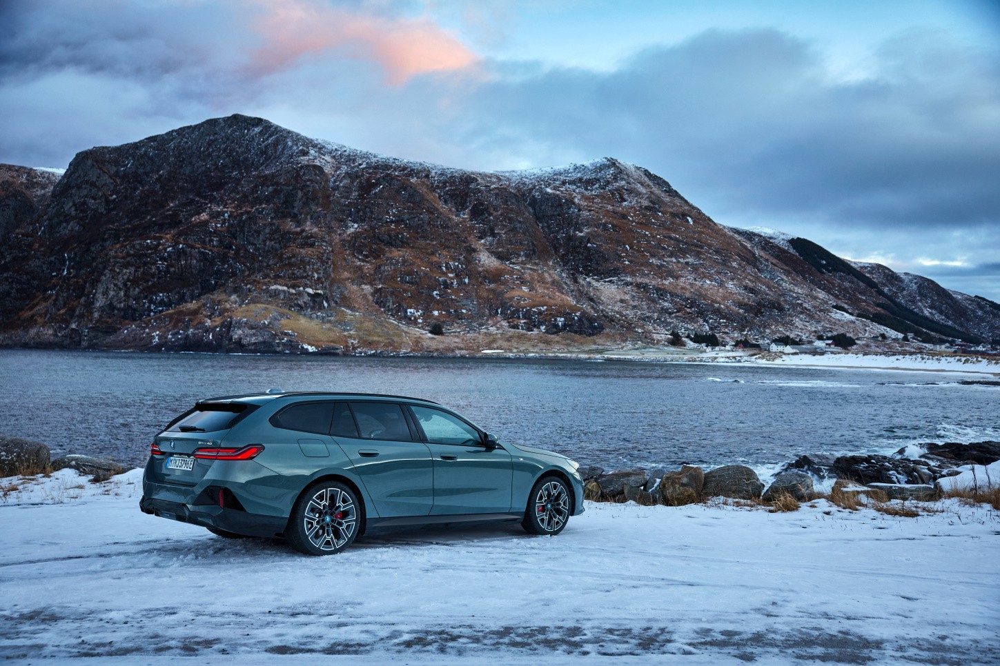 Bmw I5 Touring photo 45