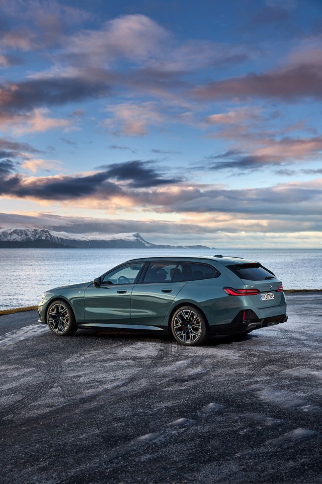 Bmw I5 Touring Foto 48
