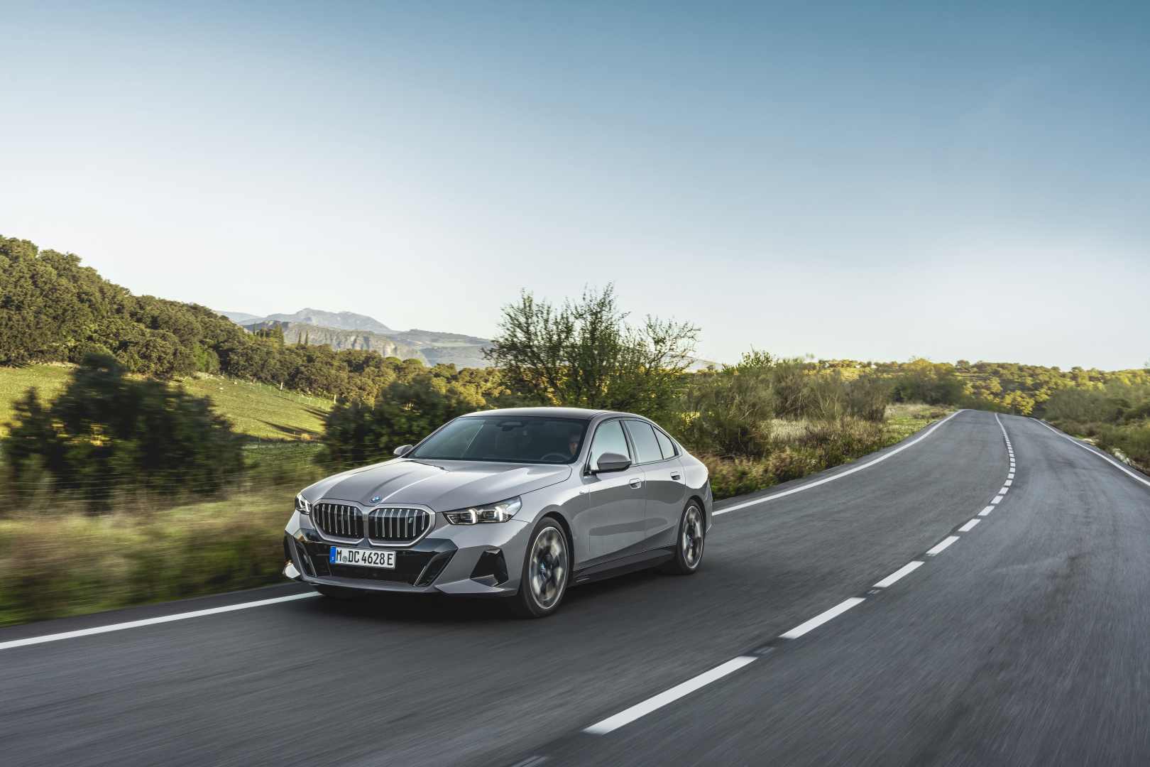 Bmw I5 photo 13